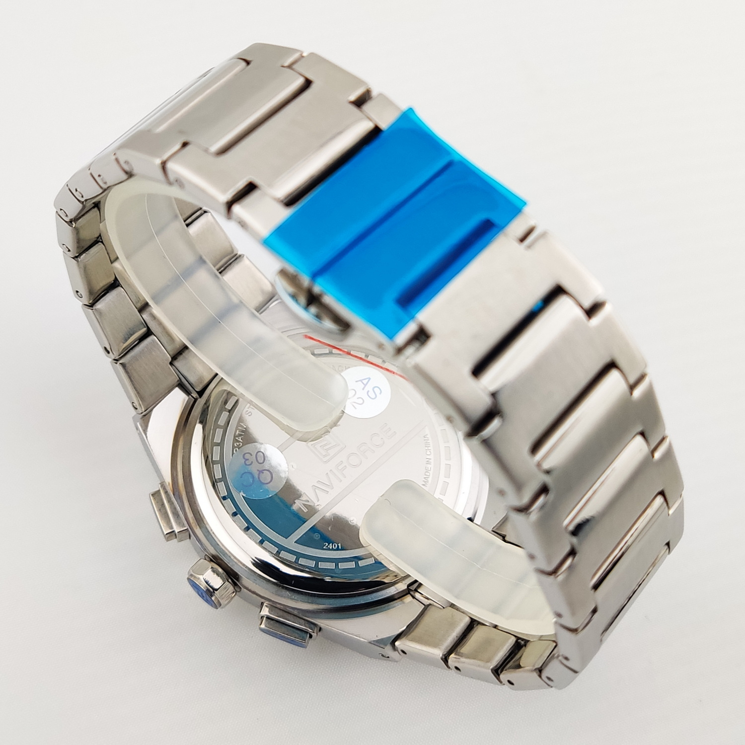 ساعت مچی عقربه‌ای کوارتز مردانه نیوی فورس مدل سه موتوره کد NF8048