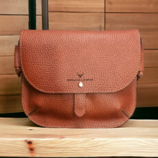 کیف دوشی زنانه چرم بارثاوا مدل 1261