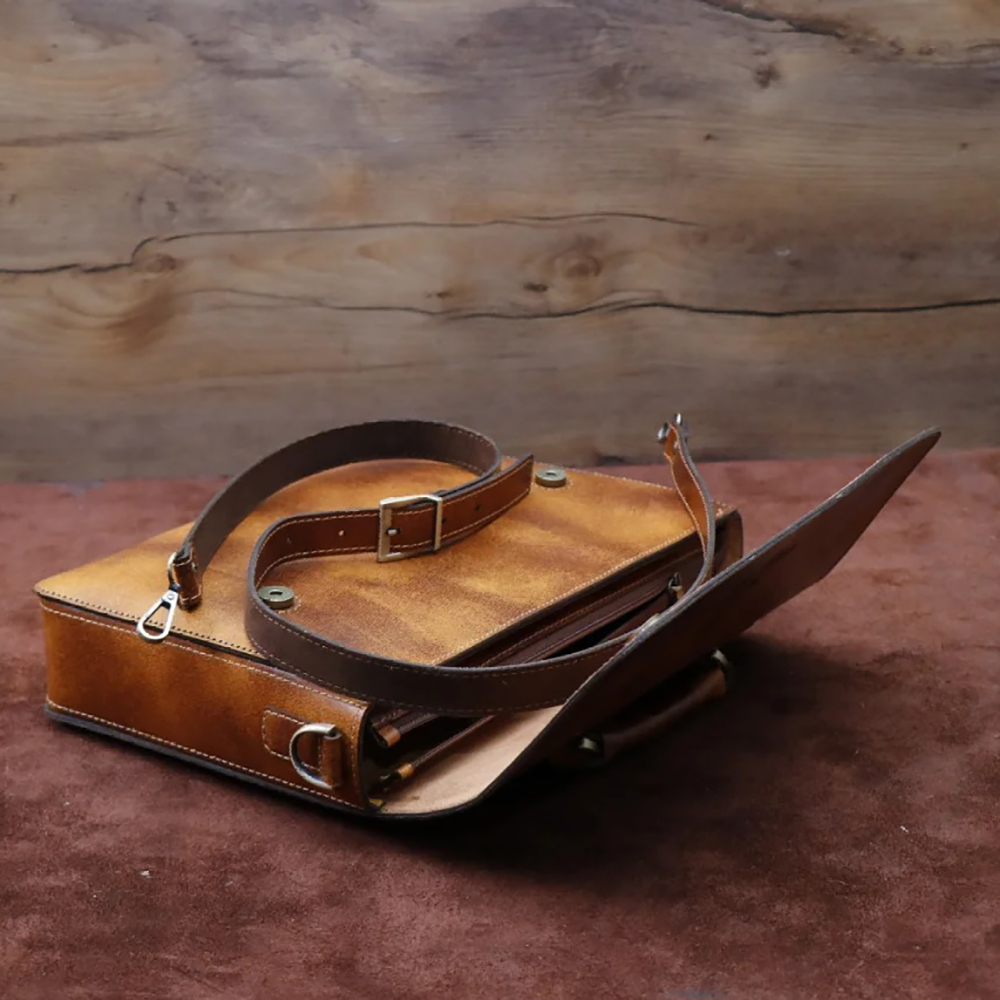 کیف اداری چرم بارثاوا مدل 1105