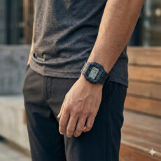 ساعت مچی دیجیتال لاسیکا مدل اسپرت تک زمانه کرنوگراف بند پیو کد L7