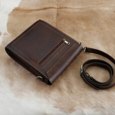 کیف رودوشی چرم بارثاوا مدل 1203