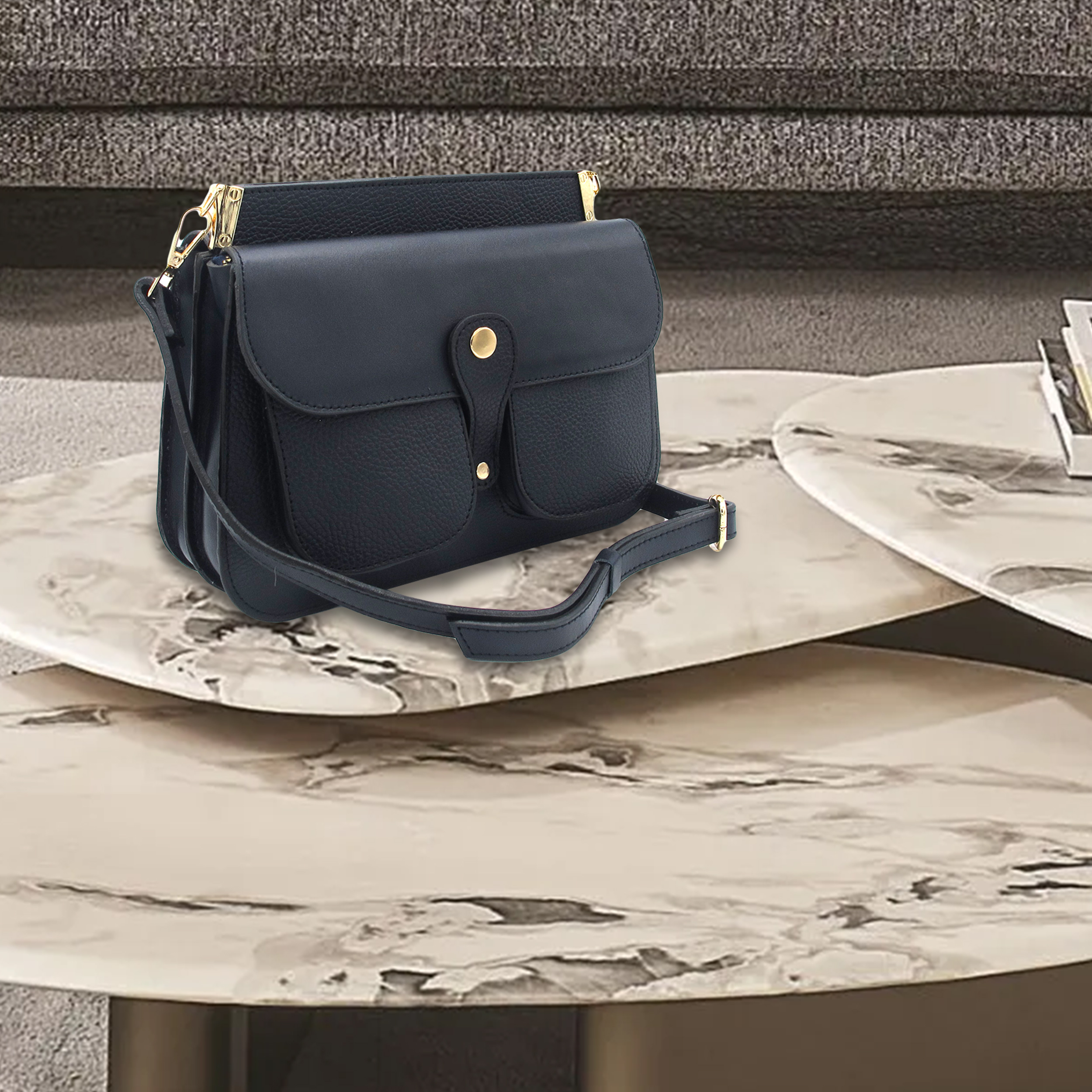 کیف دوشی زنانه مدل چرم طبیعی کد FTH116F