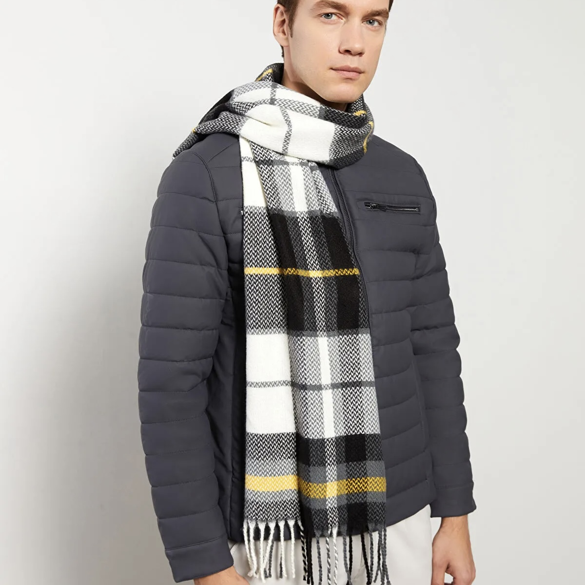 شال گردن مردانه ال سی وایکیکی مدل میکرو ترمال پلاس