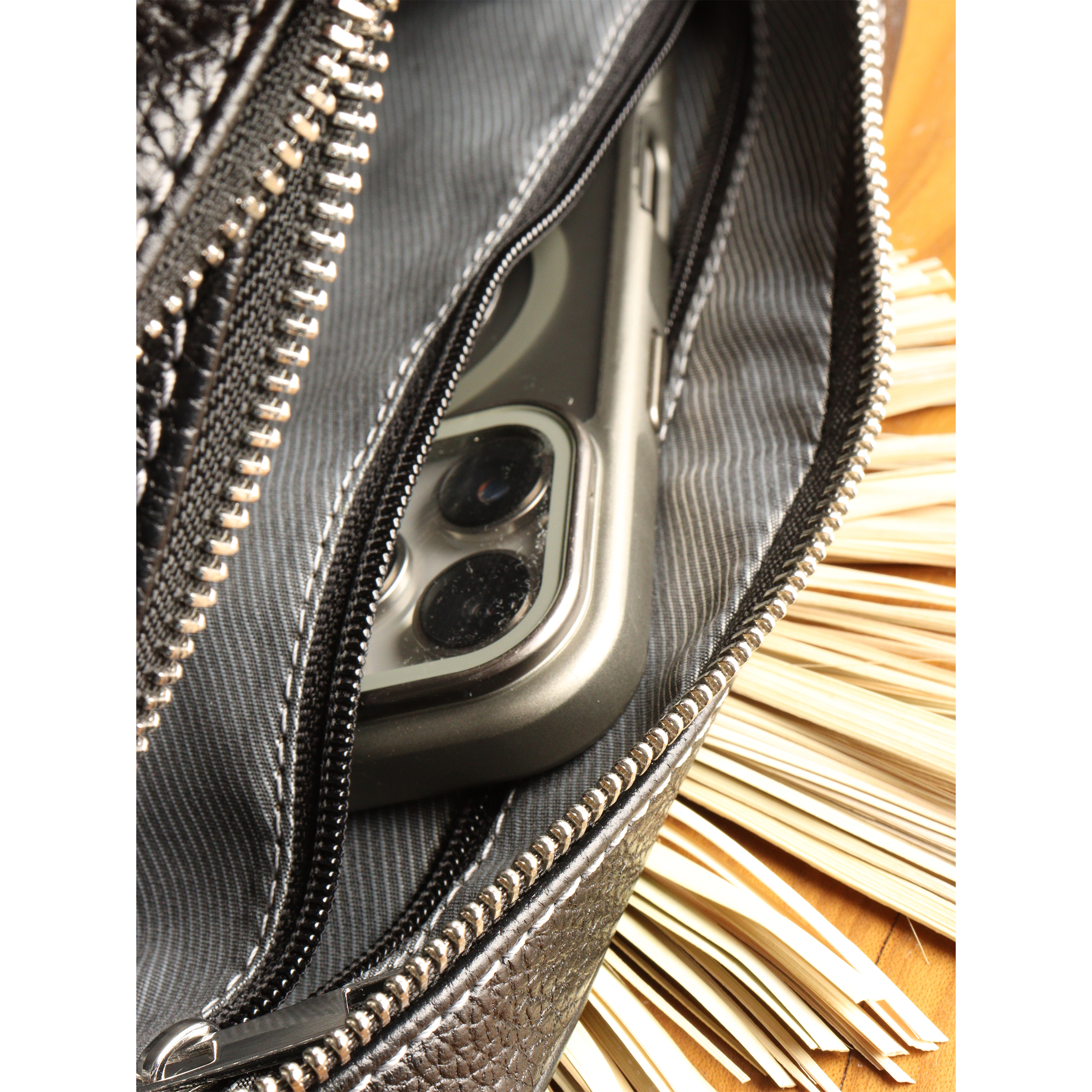 کیف دستی مردانه بیورا مدل shz045