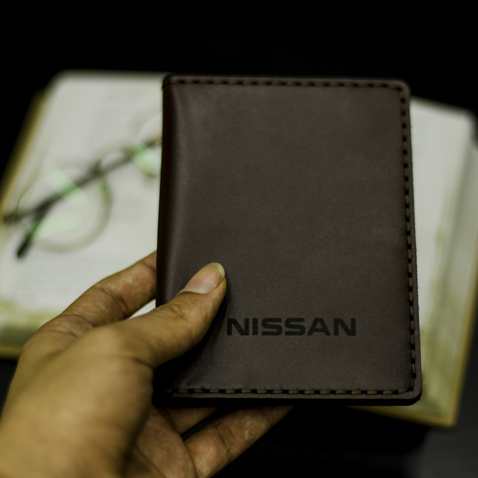 کیف مدارک مردانه چرمینه اسپرت طرح نیسان کد 43024-B