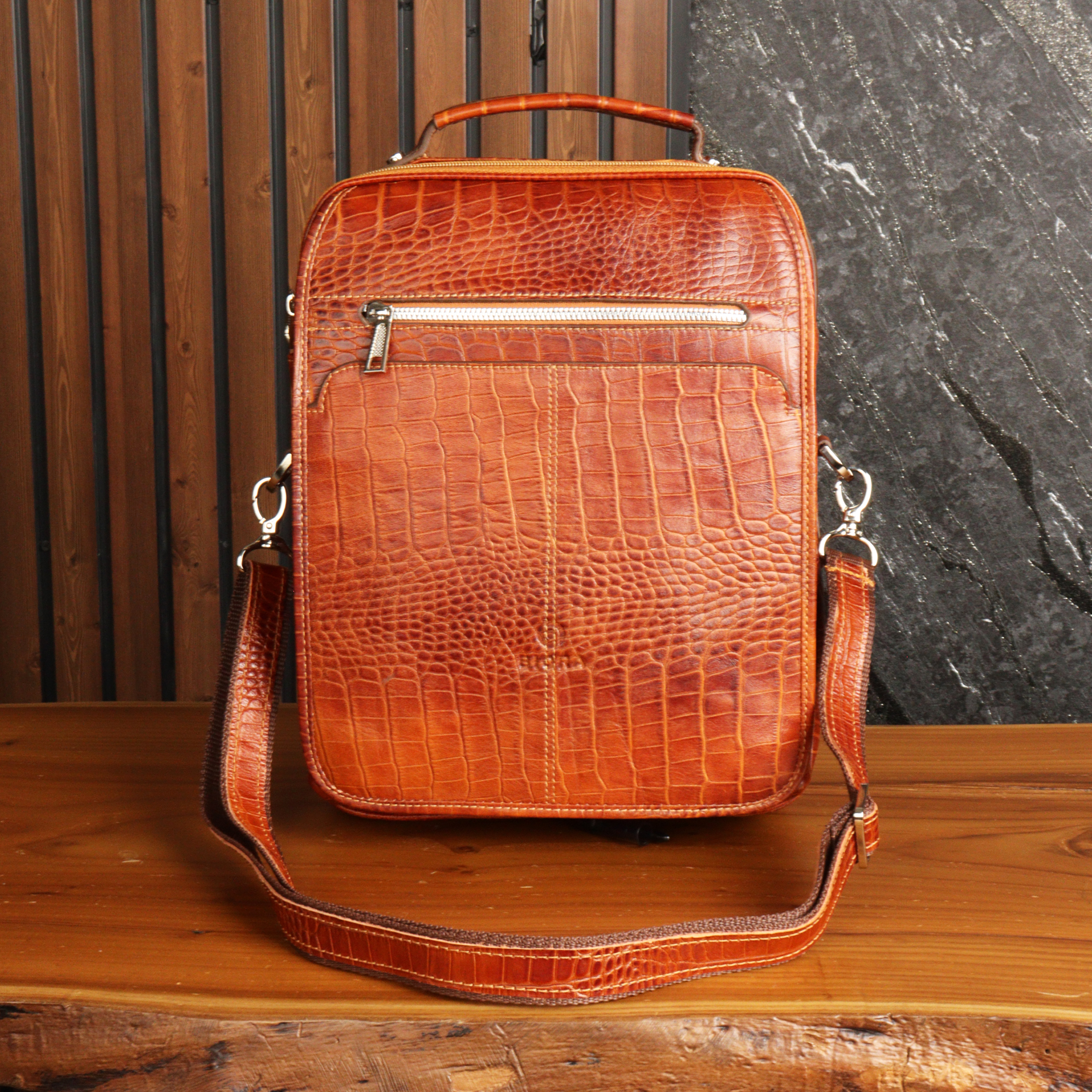 کیف رودوشی مردانه بیورا مدل چرم طبیعی کد eez55