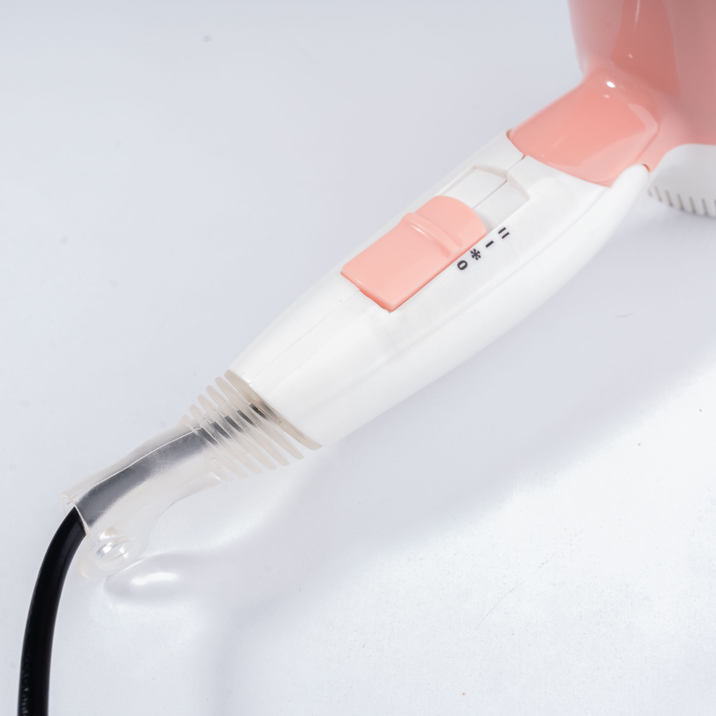 سشوار مسافرتی جی دبلیو مدل GW-6510