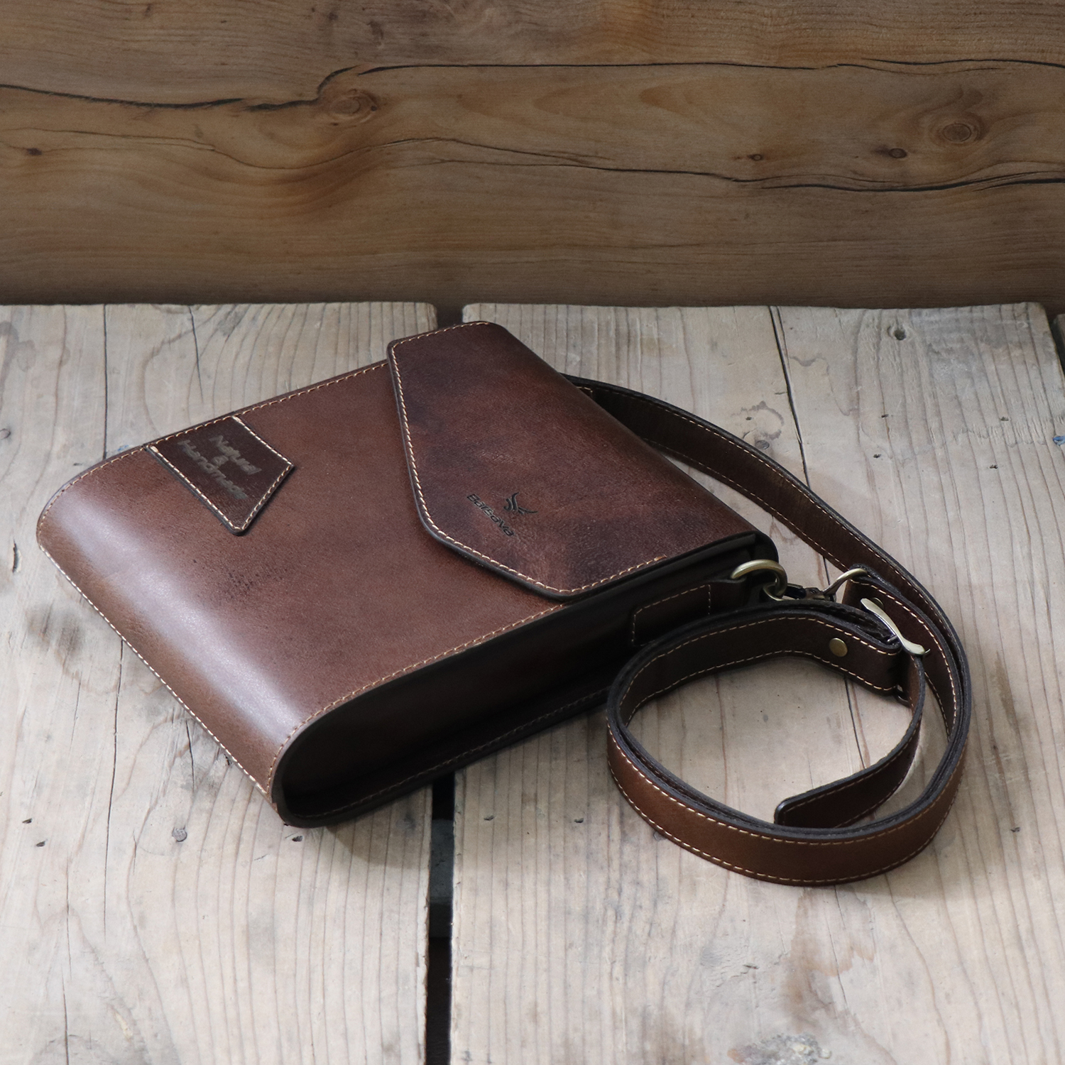 کیف رودوشی چرم بارثاوا مدل 1209