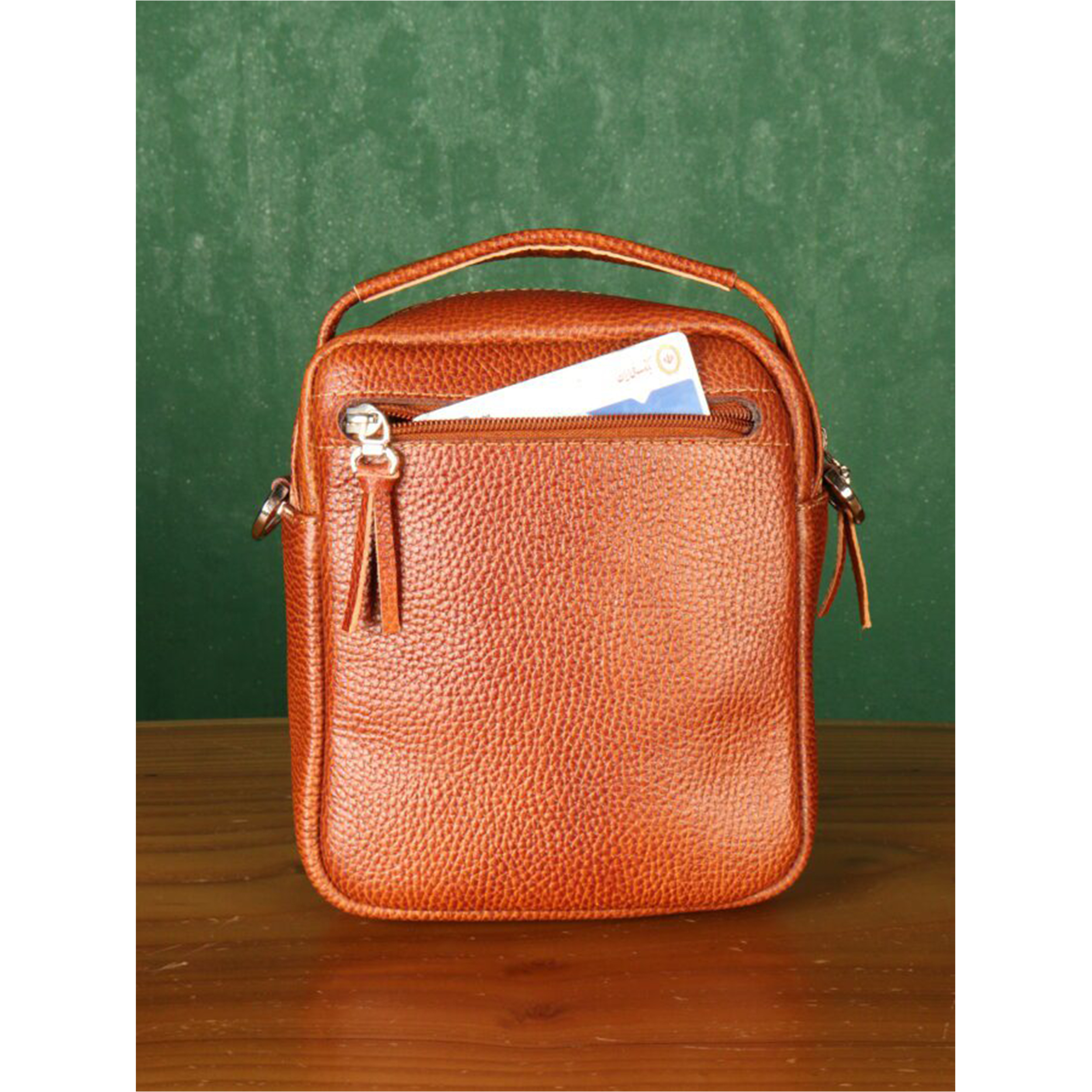 کیف دوشی مردانه بیورا مدل چرم طبیعی کد dbb63