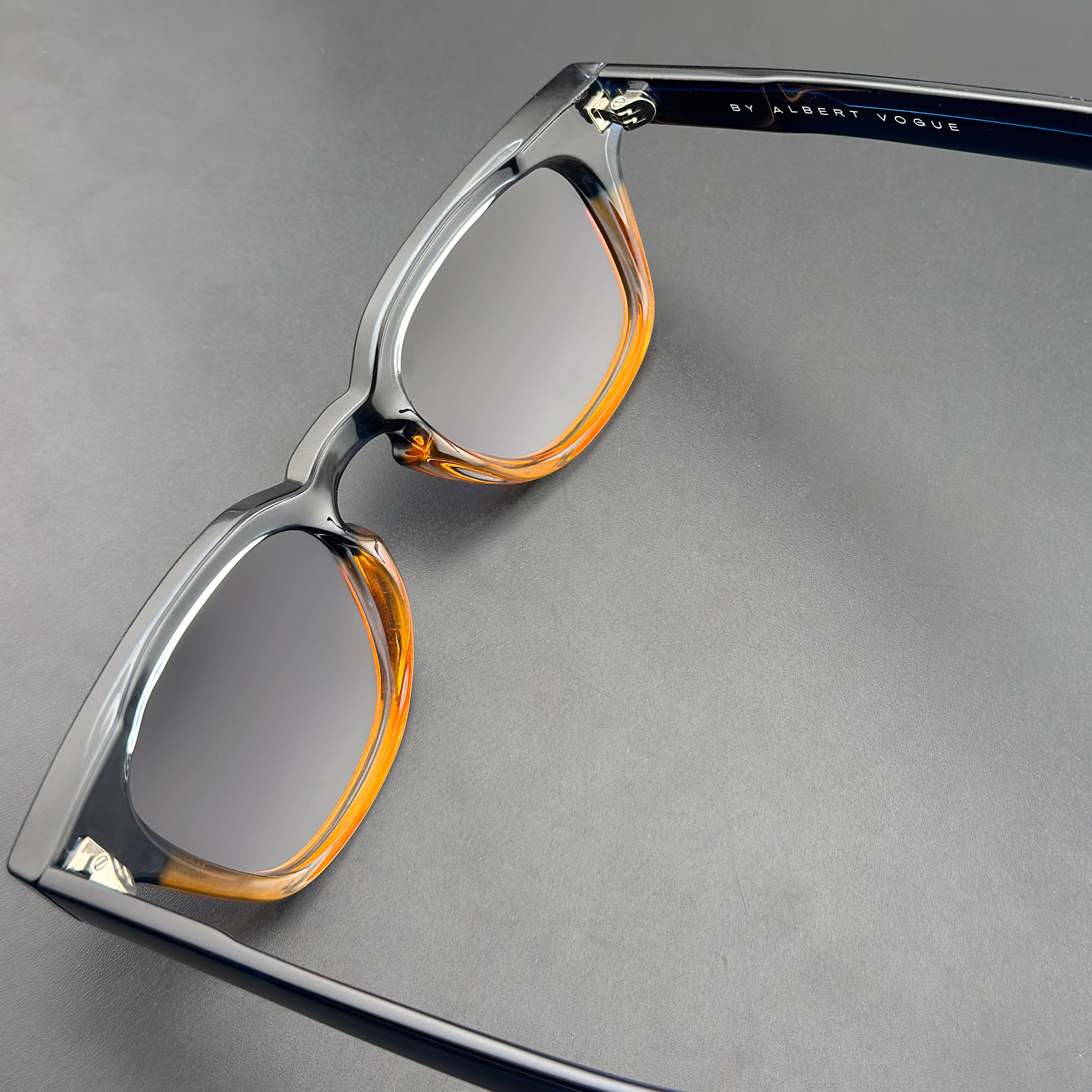 عینک آفتابی ویفرر (Wayfarer) آلبرت وگ مدل S-31110-C4 Acetate Avantgarde Visionary