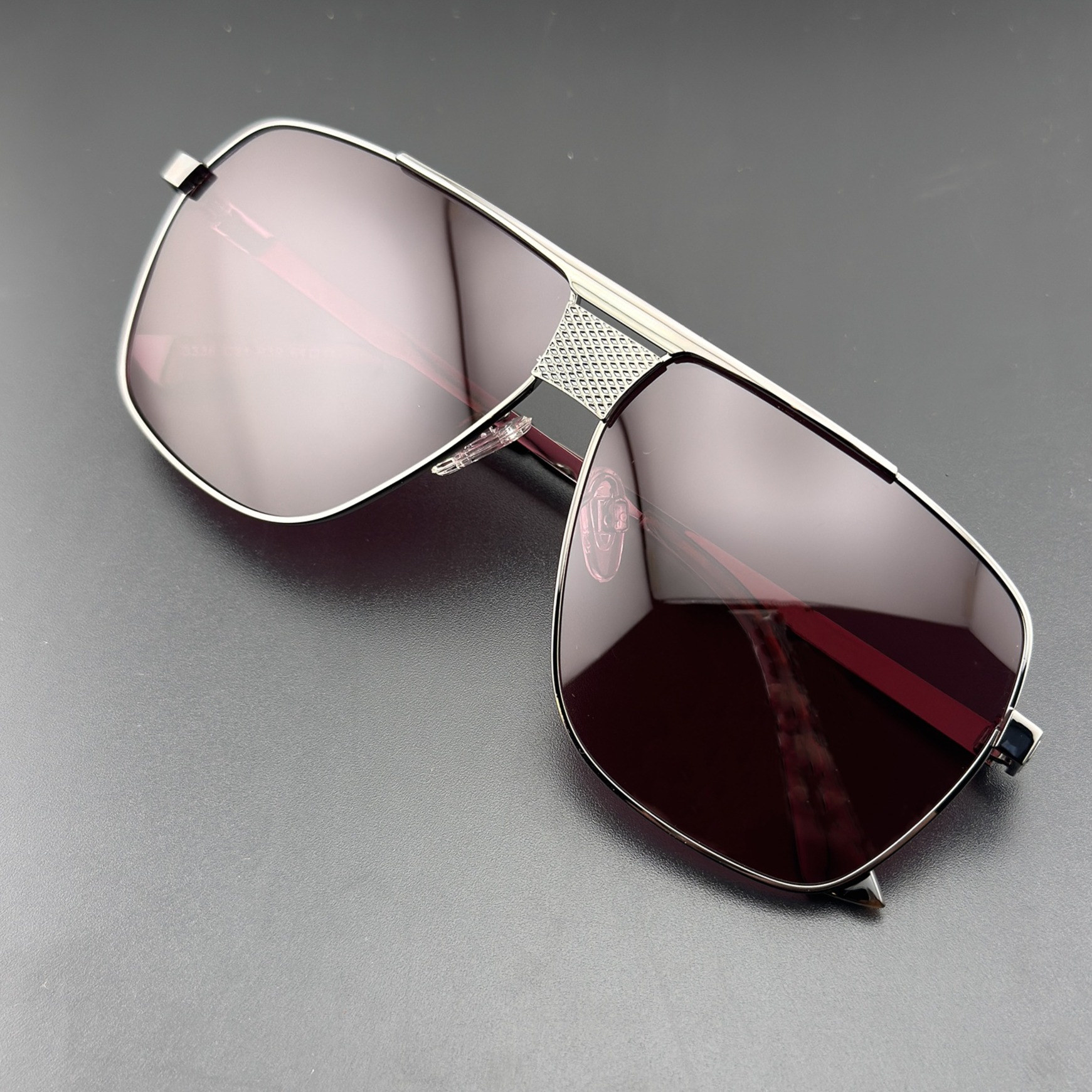 عینک آفتابی خلبانی (Aviator) مدل 3336C31-P39 Polarized Maroon