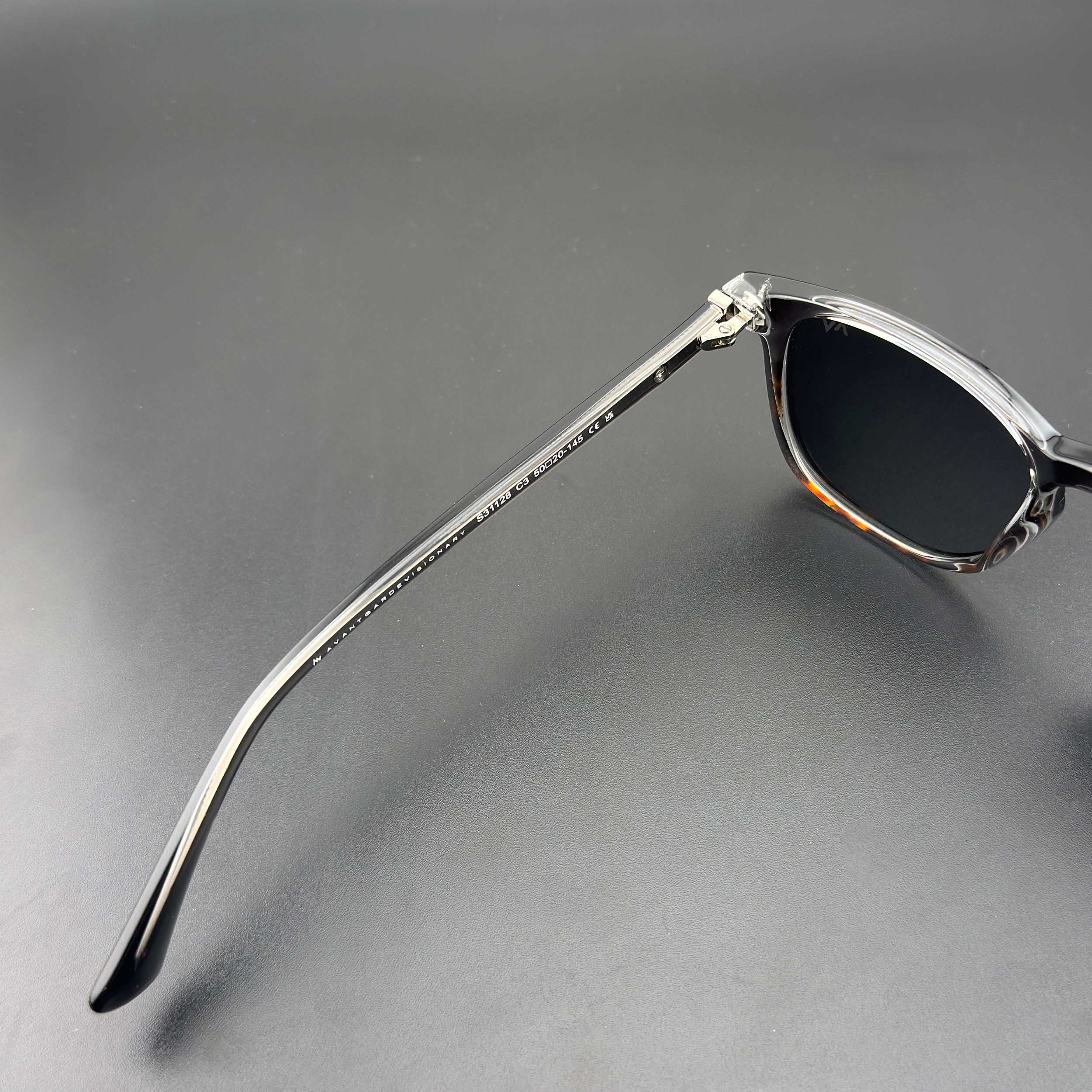 عینک آفتابی پنتوس (Pantos) آلبرت وگ مدل S31128C3 Acetate Avantgarde Visionary