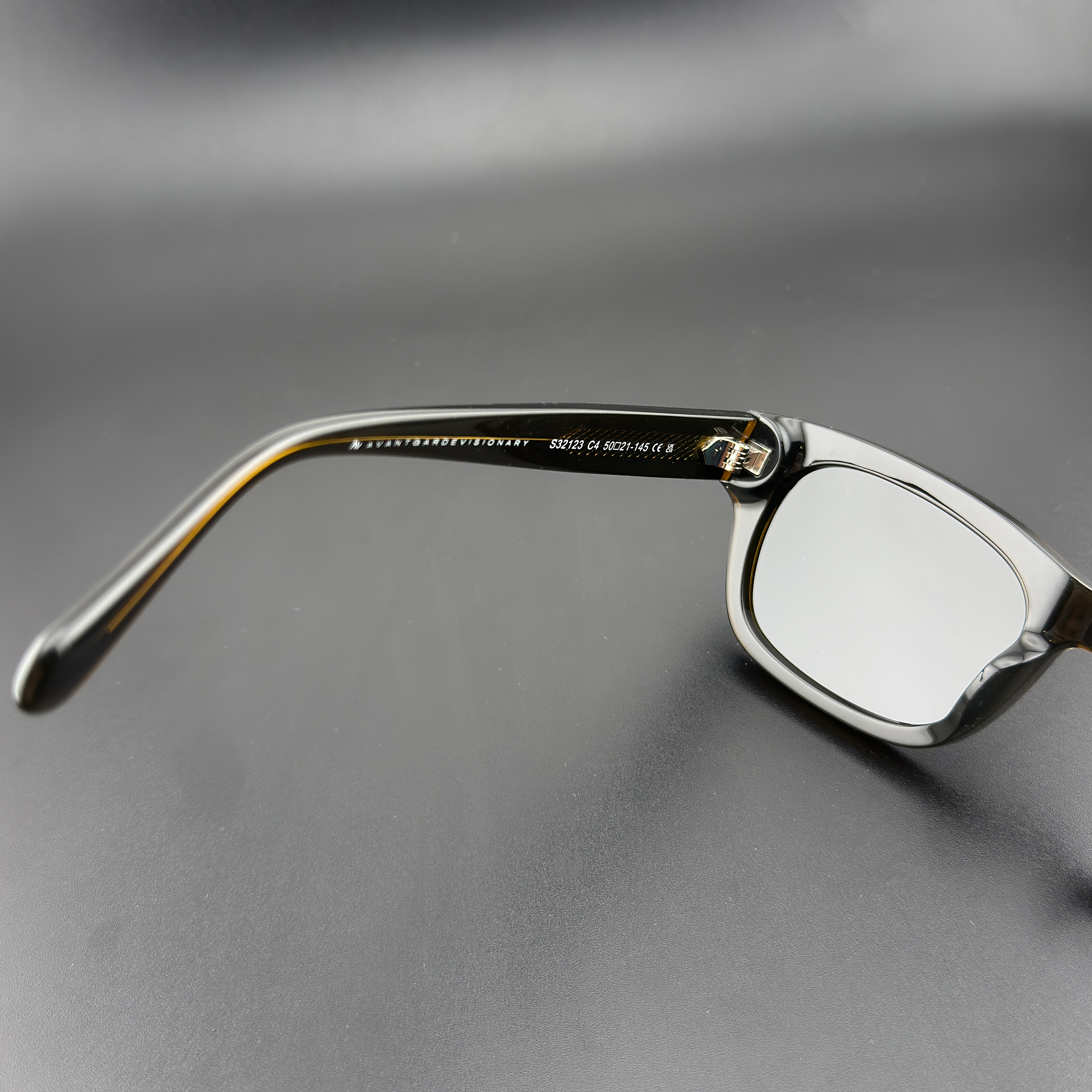 عینک آفتابی مستطیلی آلبرت وگ مدل S32123C4 Acetate Avantgarde Visionary