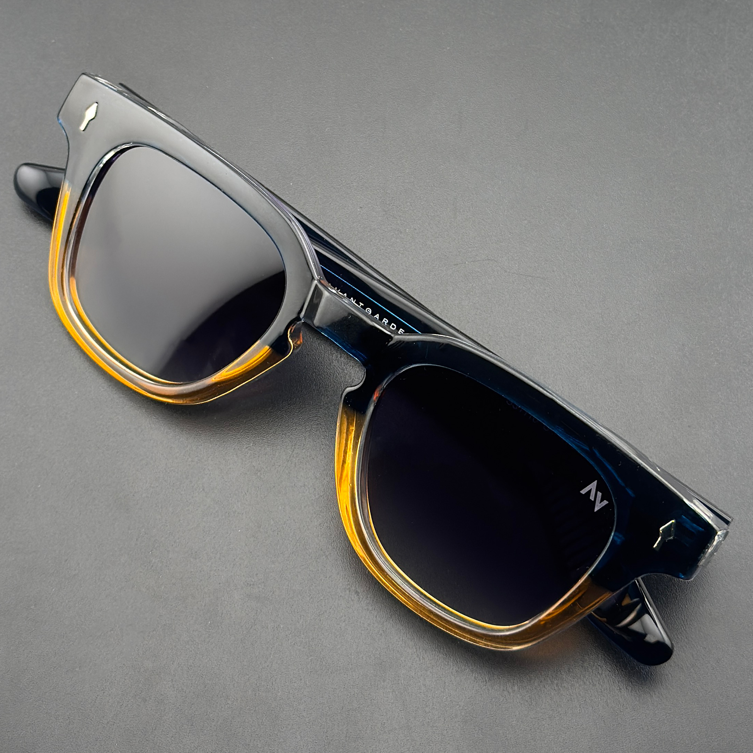 عینک آفتابی ویفرر (Wayfarer) آلبرت وگ مدل S-31110-C4 Acetate Avantgarde Visionary