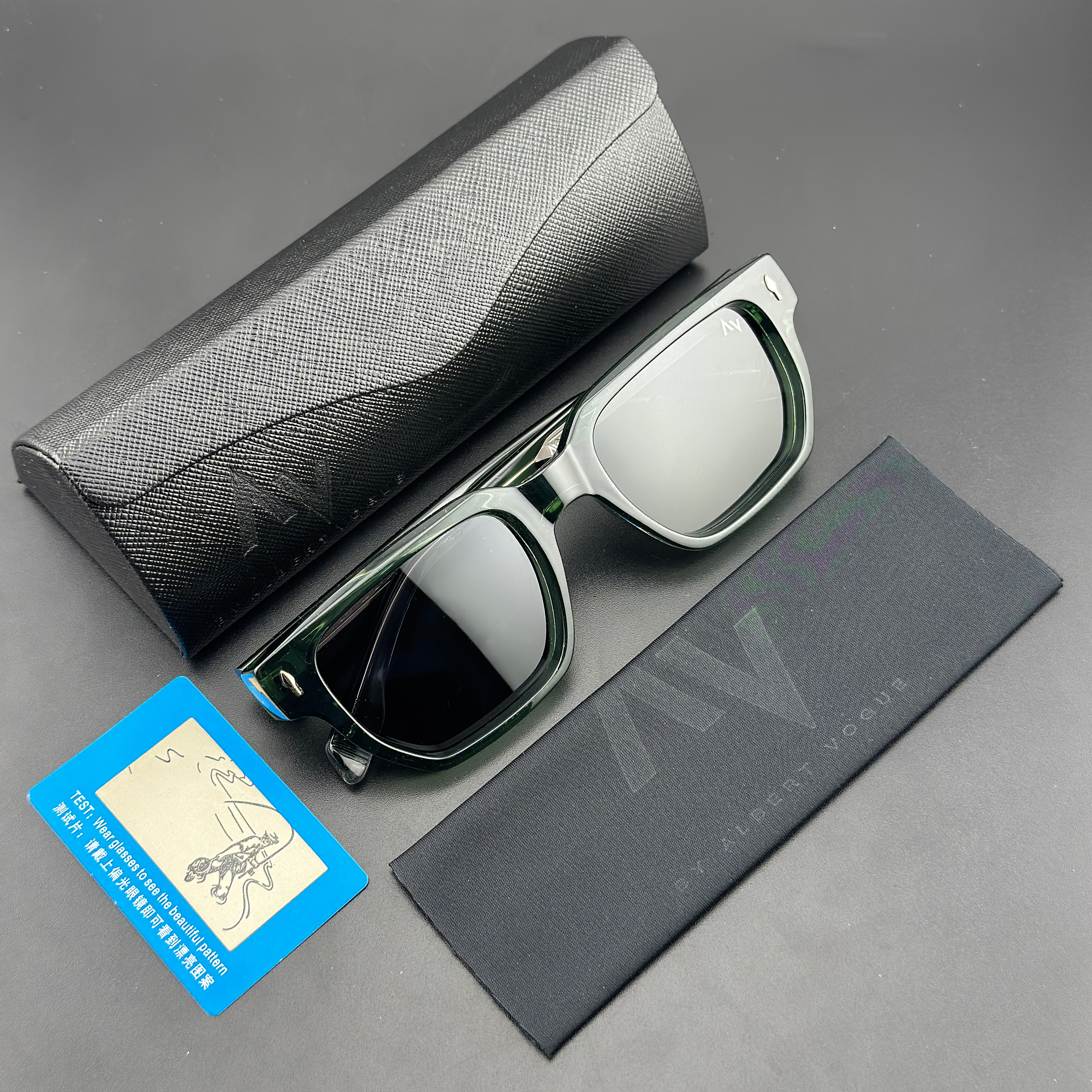 عینک آفتابی ویفرر آلبرت وگ مدل SZ8304 Hunter Obsidian