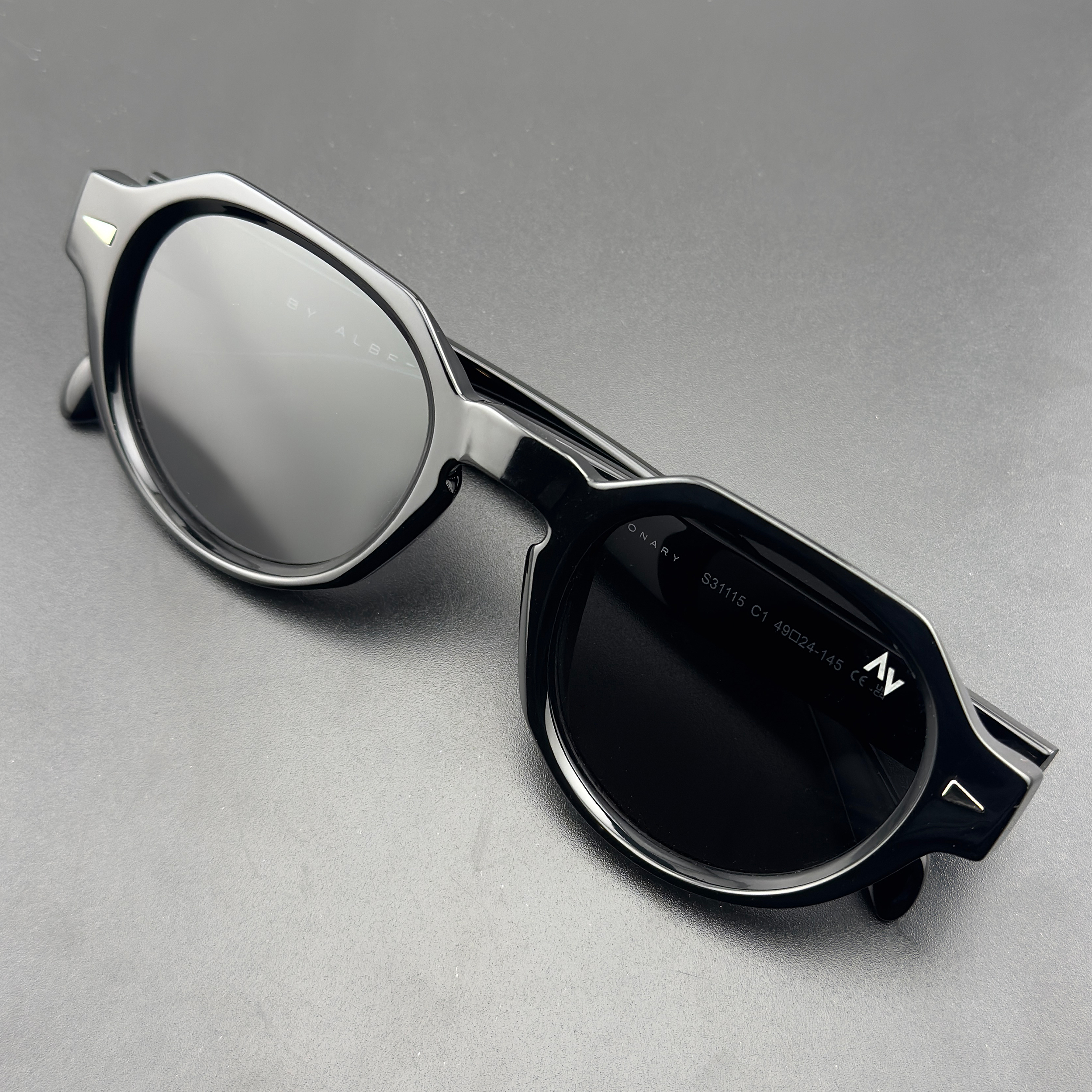 عینک آفتابی فریم خاص آلبرت وگ مدل S31115C1 Acetate Avantgarde Visionary