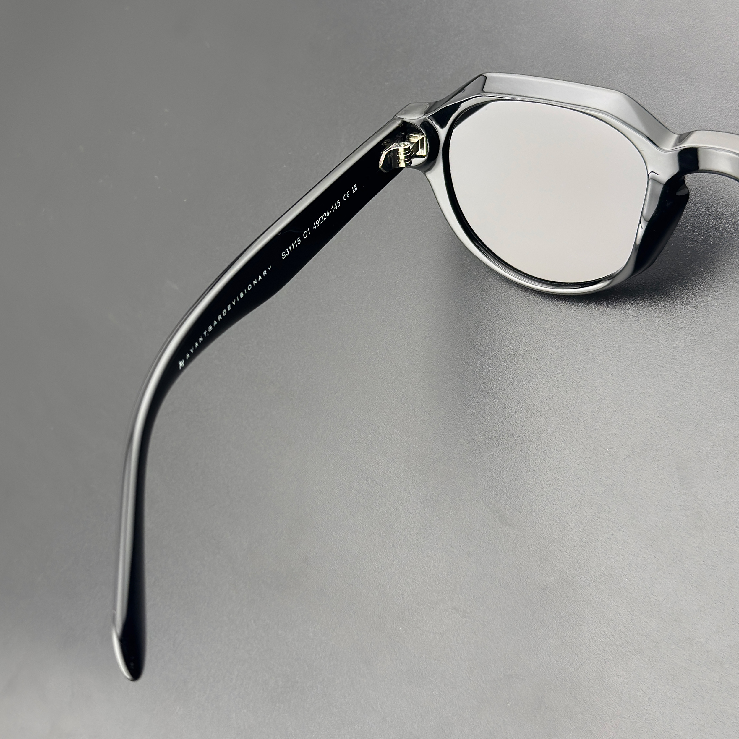 عینک آفتابی فریم خاص آلبرت وگ مدل S31115C1 Acetate Avantgarde Visionary