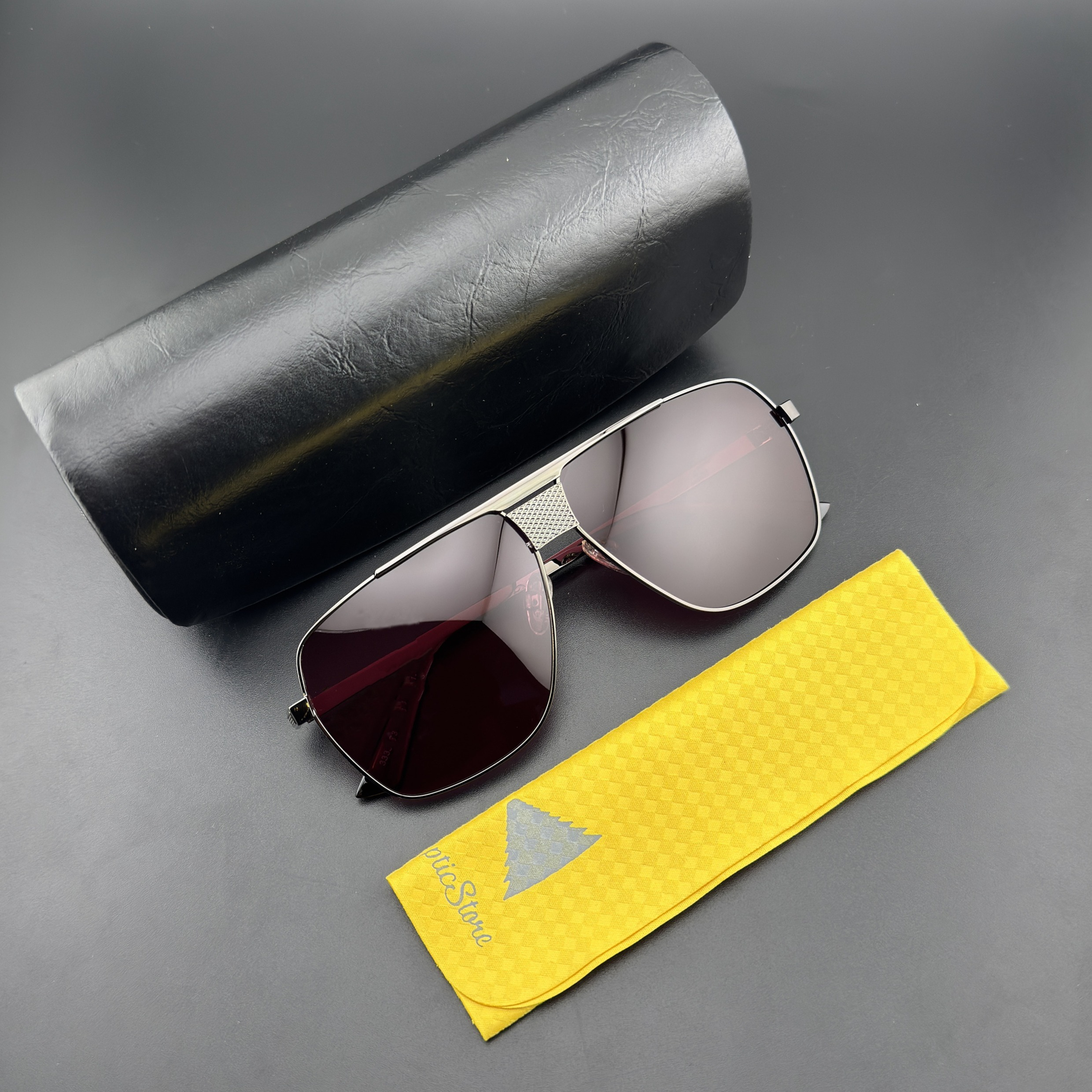 عینک آفتابی خلبانی (Aviator) مدل 3336C31-P39 Polarized Maroon