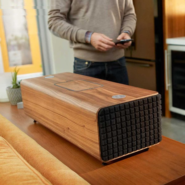 اسپیکر سه طرفه و بی‌سیم جی بی ال مدل Authentics L16