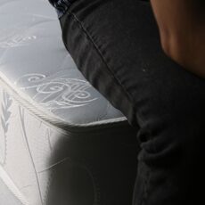 تشک رویال مدل آسایش طبی کد T01 نوجوان یک نفره سایز 180 × 80 سانتی متر