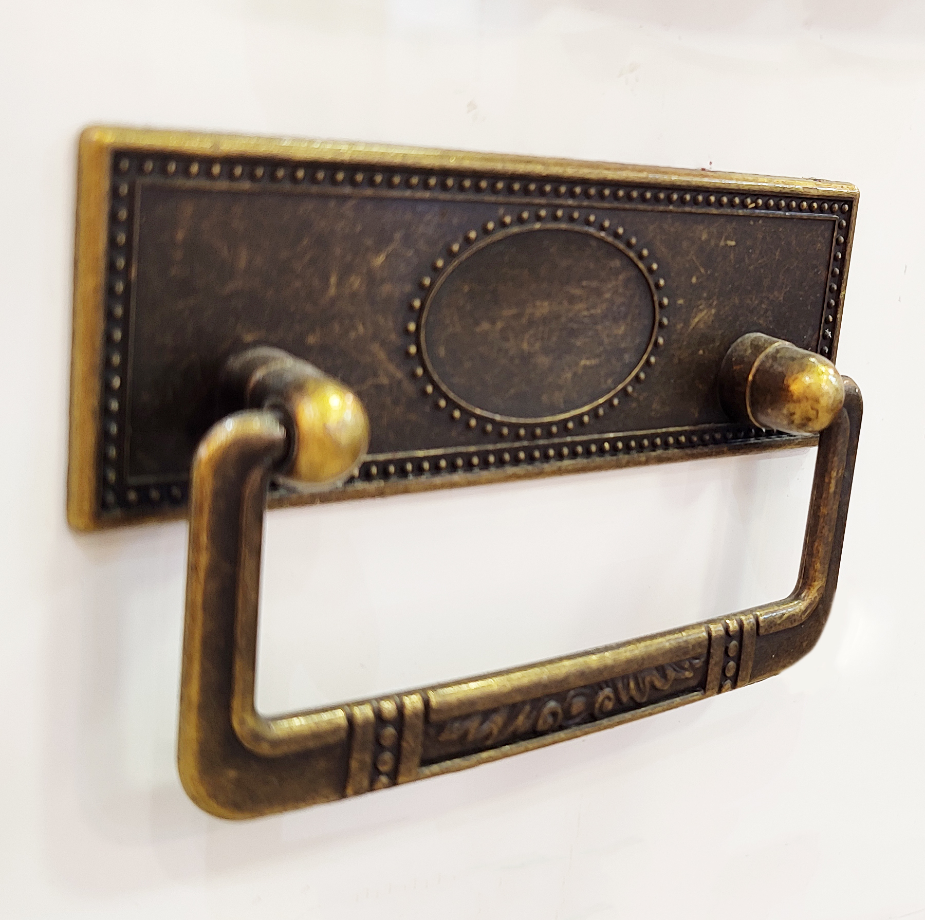 دستگیره کمد مدل سلطنتی S102