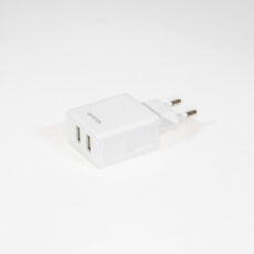 شارژر دیواری 12وات مک دودو مدل CH-3970 به همراه کابل لایتنینگ