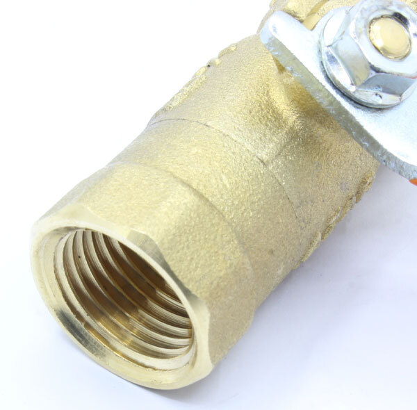 شیر گازی آذر مدل 1/2in