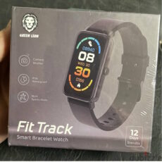 ساعت هوشمند گرین لاین مدل MAH SWITCHING TRACK  669 دارای قابلیت های کنترل موسیقی، شمارنده ضربان قلب، گام شمار، قابلیت مکالمه از طریق بلوتوث، پشتیبانی از زبان فارسی، بند سیلیکون