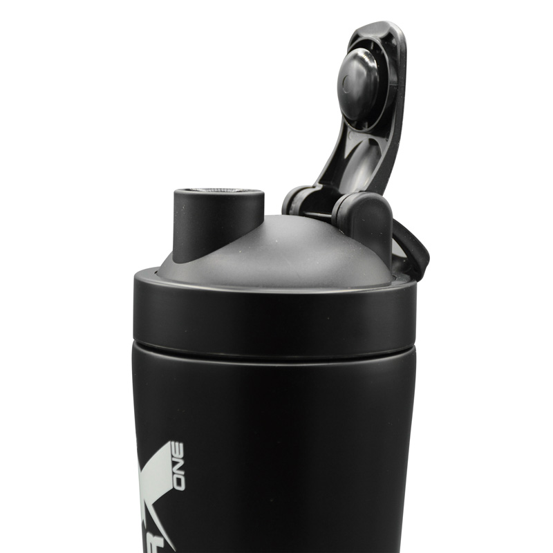 شیکر ورزشی مدل GS-M-291558 گنجایش 0.739 لیتر