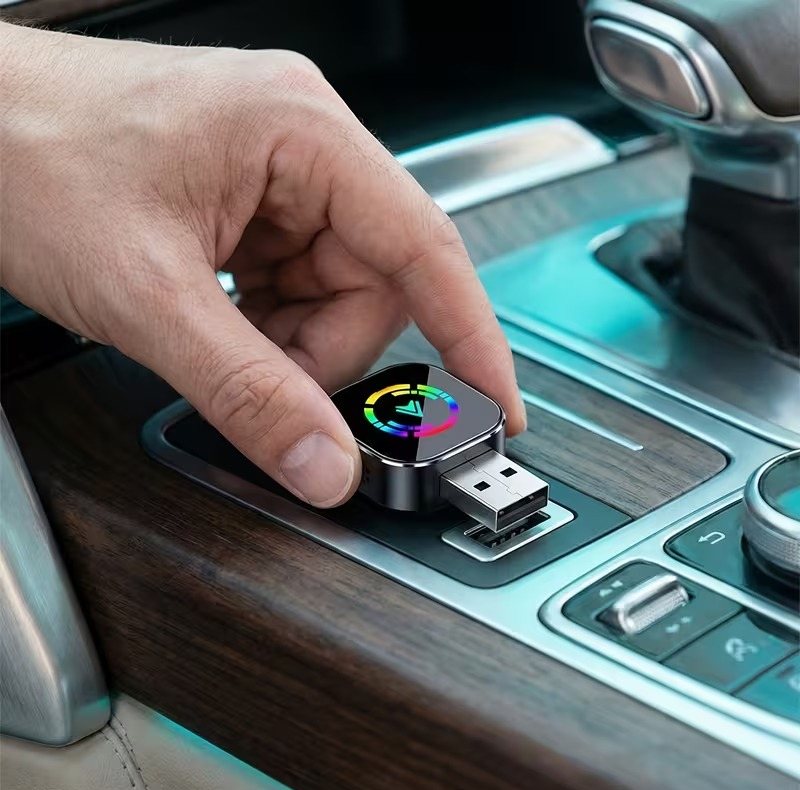 کارپلی و اندروید اتو مدل Wireless CarPlay/Android Auto Q1AS به همراه مبدل USB به USB-C