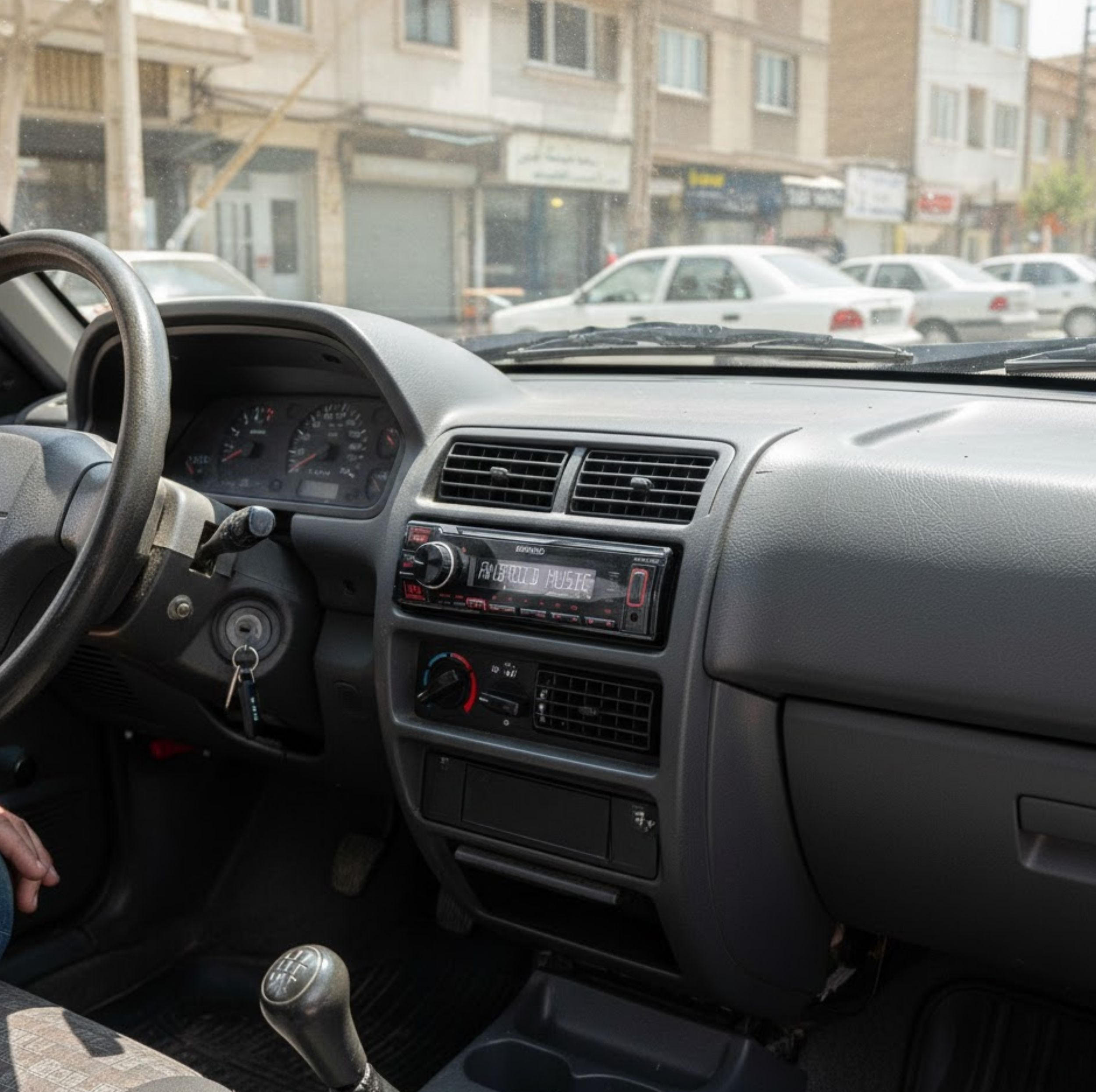 پخش کننده خودرو کنوود مدل KMM-105