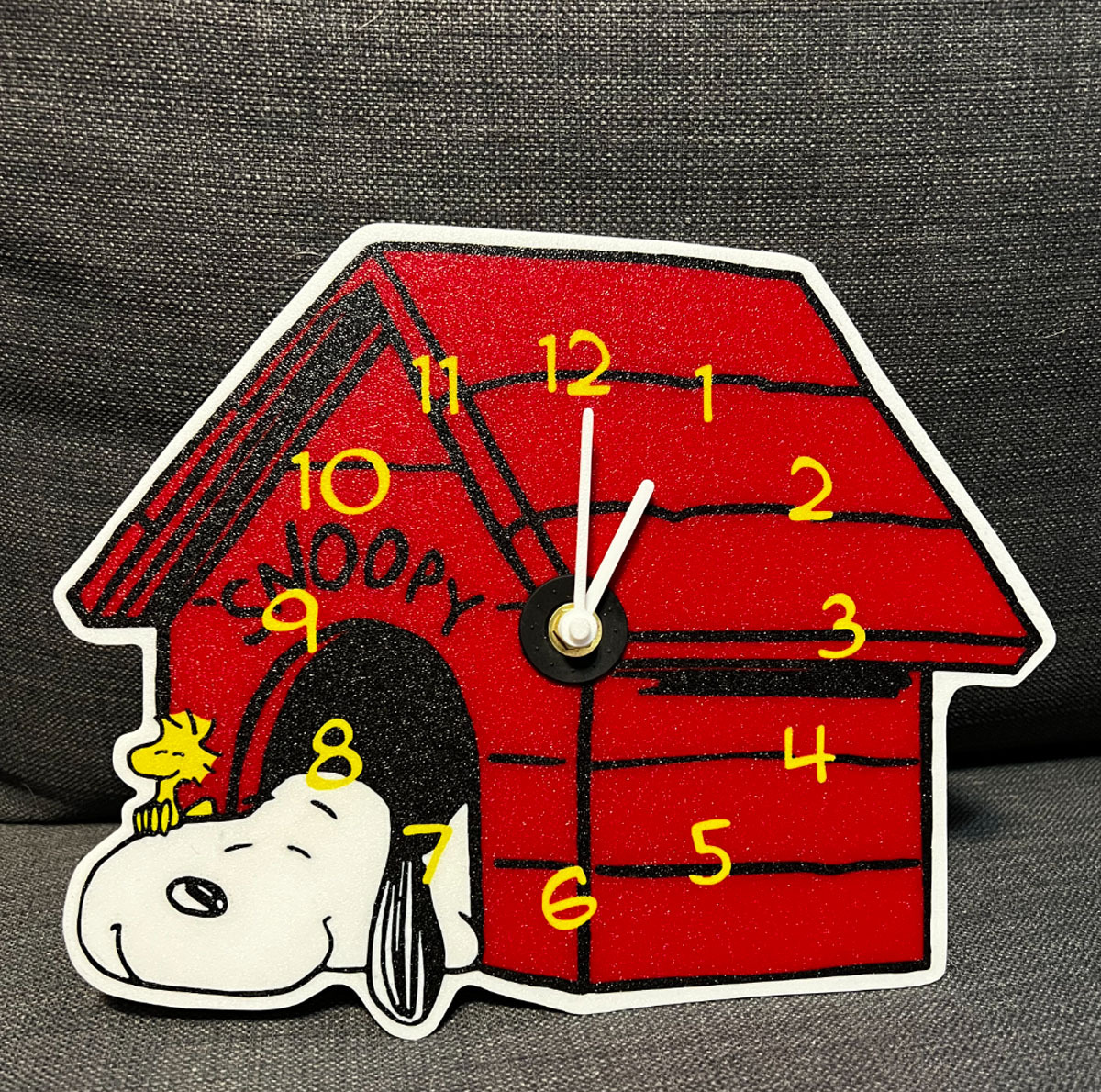 ساعت دیواری کودک مدل اسنوپی snoopy