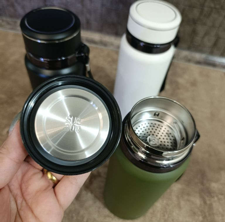 فلاسک مدل Vacuum cup گنجایش 0.8 لیتر