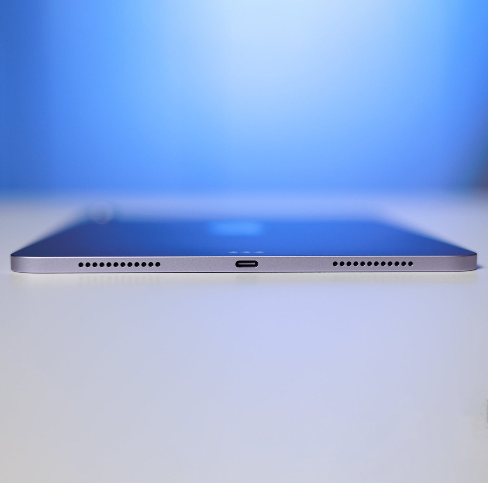 تبلت 13 اینچ اپل مدل iPad Air 2026 M4 Wi-Fi ظرفیت 256 گیگابایت و رم 12 گیگابایت، رزولوشن دوربین اصلی ۱۲ مگاپیکسل، پشتیبانی از قلم و کیبورد