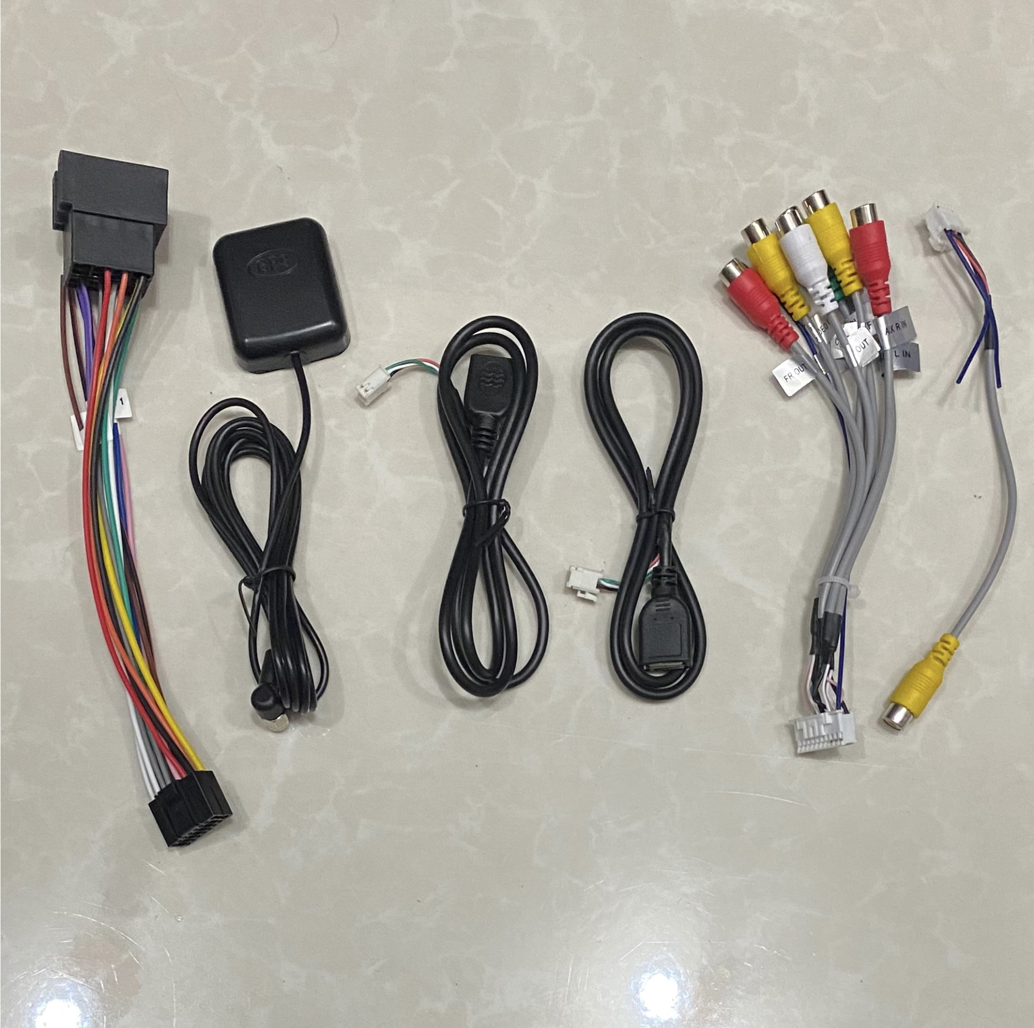 پخش کننده تصویری خودرو بنیکس کد 0195 مناسب برای ساینا