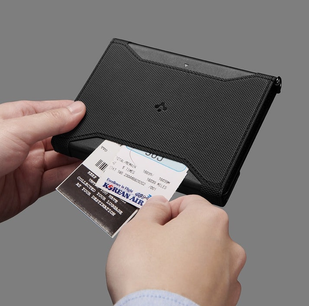کیف پول سفری اسپیگن مدل Passport Holder