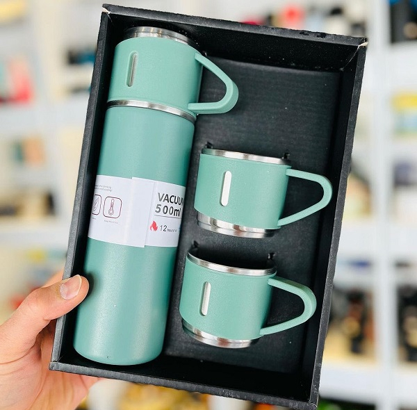 فلاسک و لیوان مدل hot-cold گنجایش 0.5 لیتر بسته 3 عددی
