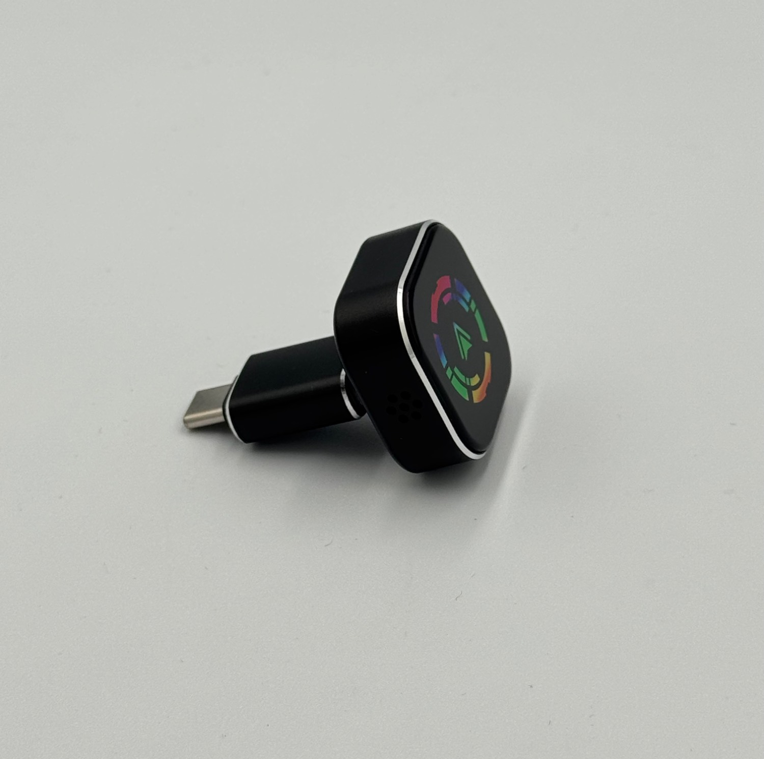 کارپلی و اندروید اتو مدل Wireless CarPlay/Android Auto Q1A به همراه مبدل USB به USB-C