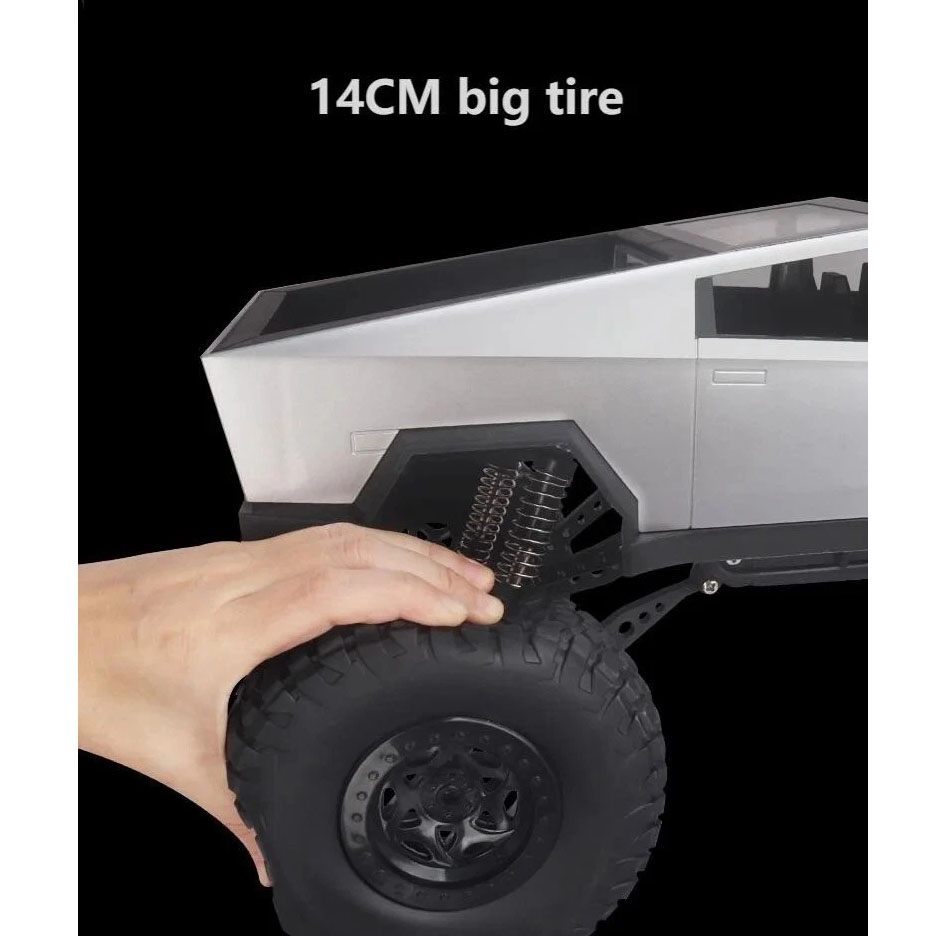 ماشین بازی کنترلی MZ مدل تسلا سایبر تراک بزرگ 1:08 با چهارچرخ محرک 4x4، دو موتور براش، بدنه آلیاژ آلومینیوم، سرعت تا 8 کیلومتر بر ساعت، چراغ LED و باتری شارژی 7.4 ولت با کنترل 2.4 گیگاهرتز