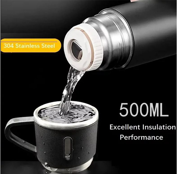 فلاسک مدل وکیوم گنجایش 0.5 لیتر به همراه لیوان مجموعه 3 عددی