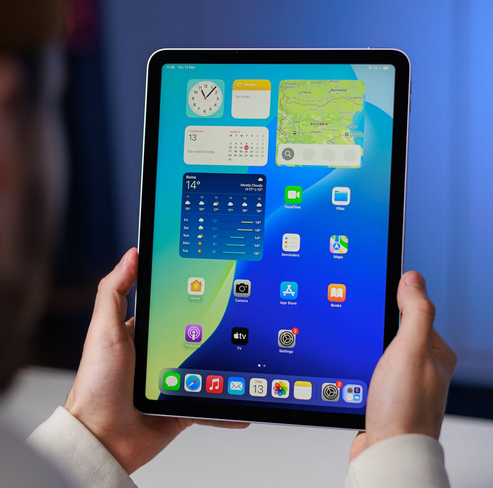 تبلت 13 اینچ اپل مدل iPad Air 2026 M4 Wi-Fi ظرفیت 256 گیگابایت و رم 12 گیگابایت، رزولوشن دوربین اصلی ۱۲ مگاپیکسل، پشتیبانی از قلم و کیبورد