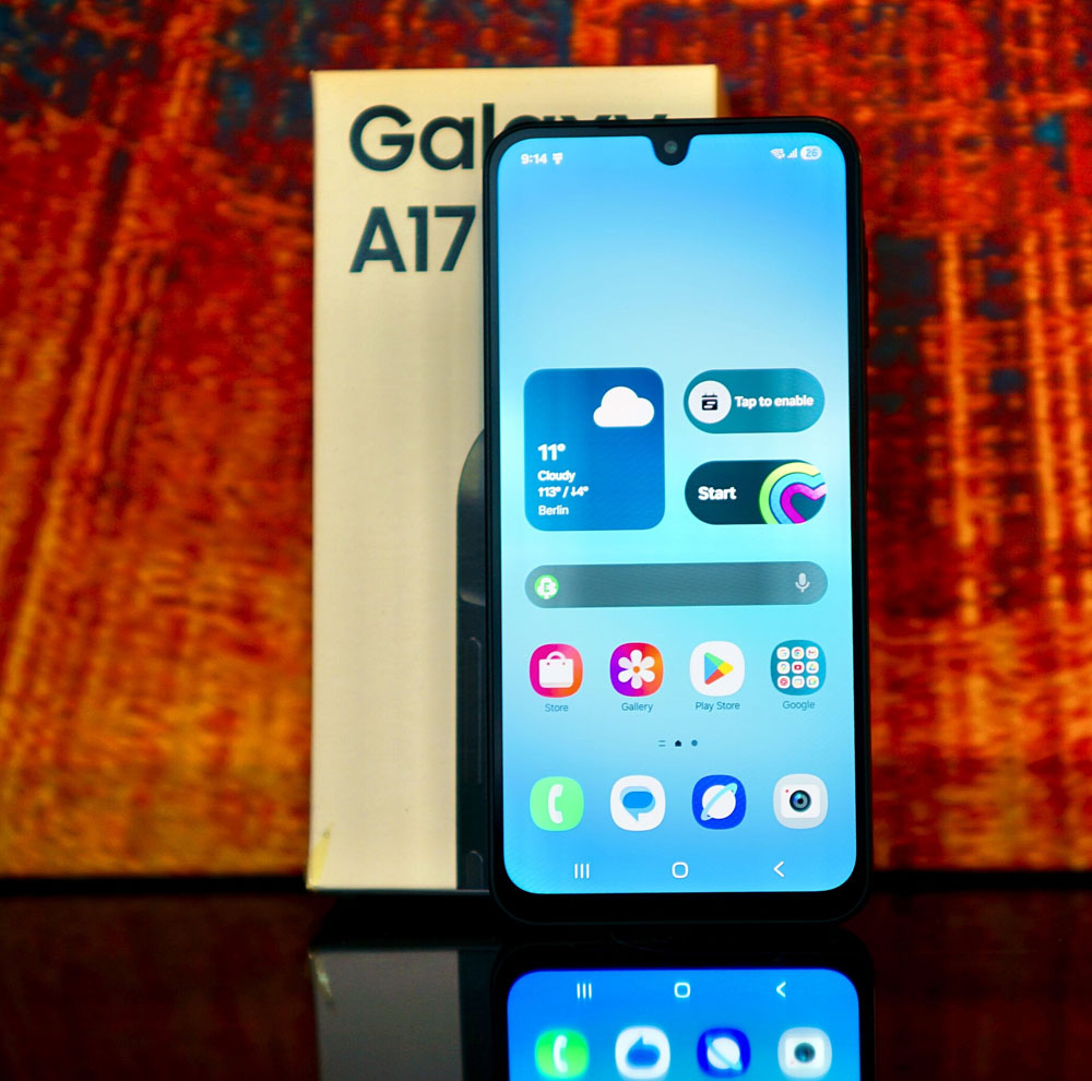 گوشی موبایل سامسونگ مدل Galaxy A17 4G دو سیم کارت ظرفیت 256 گیگابایت و رم 8 گیگابایت - به همراه شارژر 25 وات سامسونگ