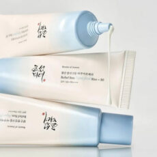 کرم ضدآفتاب بی رنگ صورت بیوتی آف جوسان SPF 50 مدل آکوا فرش حجم ۵۰ میلی لیتر