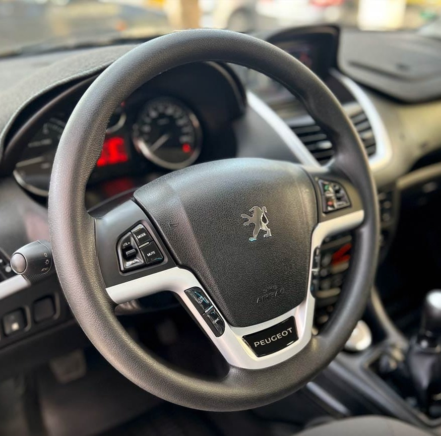 زه غربیلک فرمان خودرو چیکال مدل V-177 مناسب برای پژو 207 و رانا پلاس