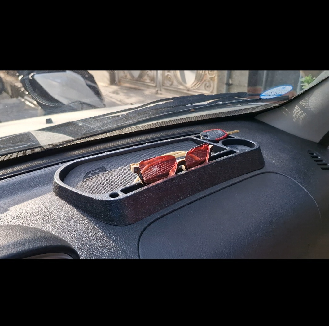 مکمل روی داشبورد مدل AR-B مناسب برای ساینا