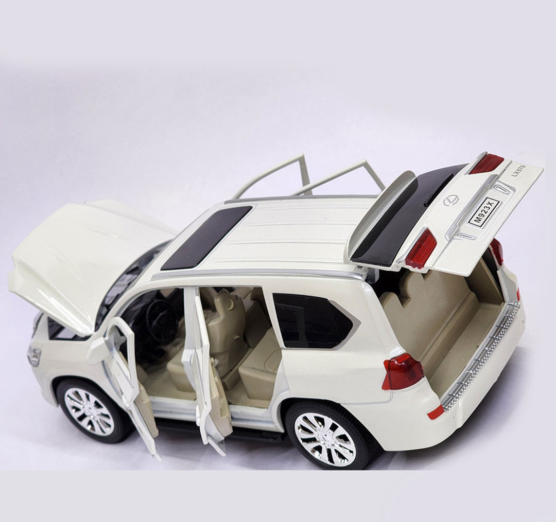 ماشین بازی مدل فلزی عقبکش موزیکال لکسوس LX570