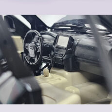ماشین بازی مدل فلزی عقبکش موزیکال لکسوس LX570