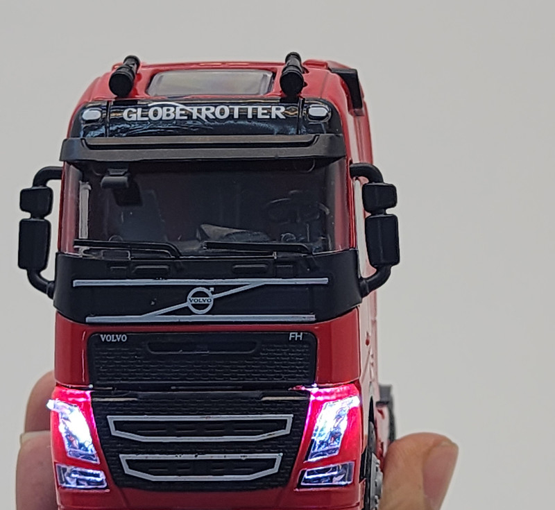 ماشین بازی ناب سل طرح تک محور مدل VOLVO FH