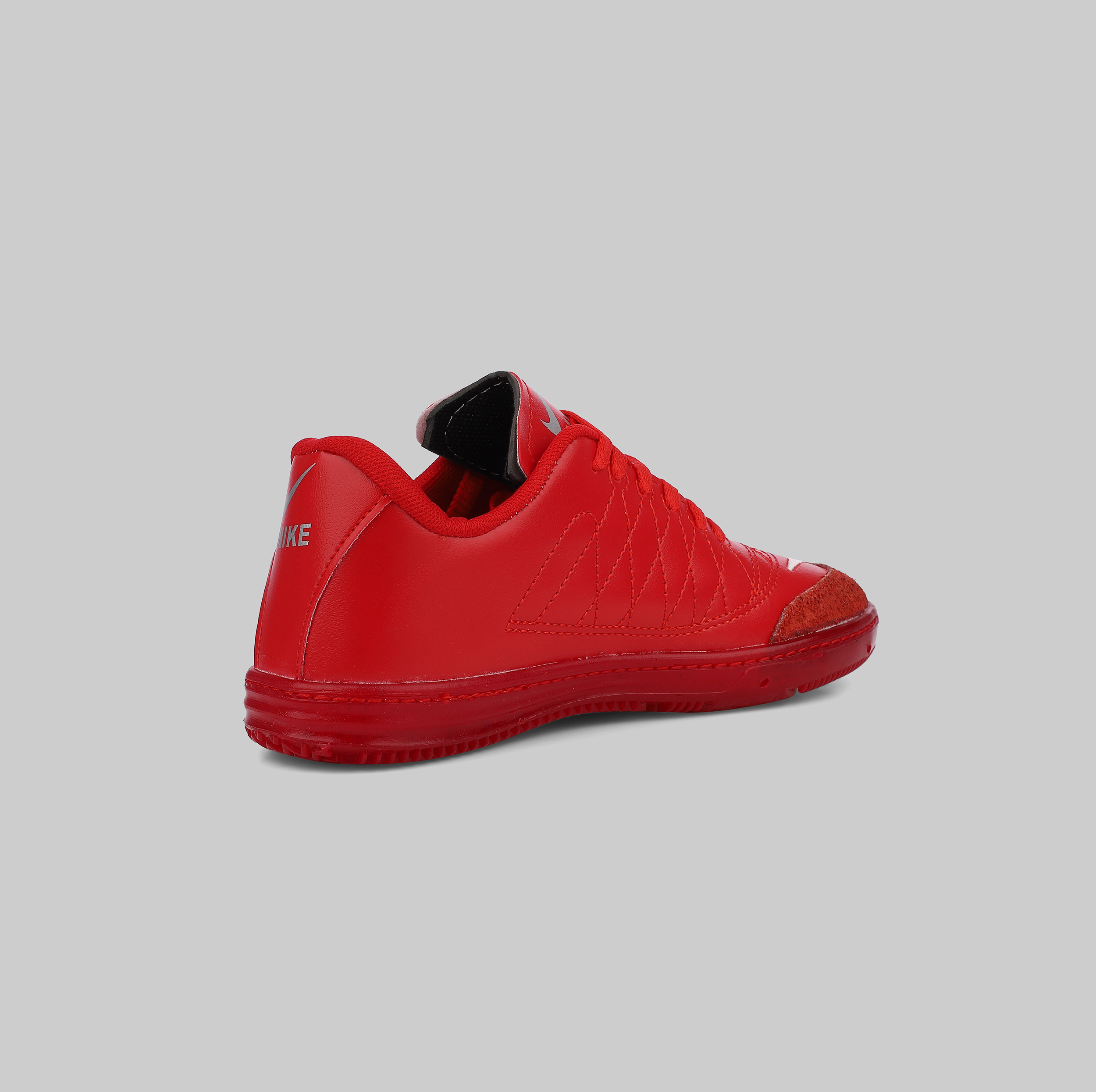 کفش فوتسال پسرانه مدل Magista