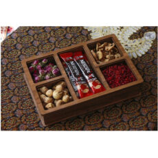 جعبه پذیرایی 5 قسمتی مدل H212 بدنه چوب با روکش چوبی و در اکریلیک شفاف، ابعاد 75×75 میلی متر (4 قسمت) و 160×75 میلی متر (1 قسمت)